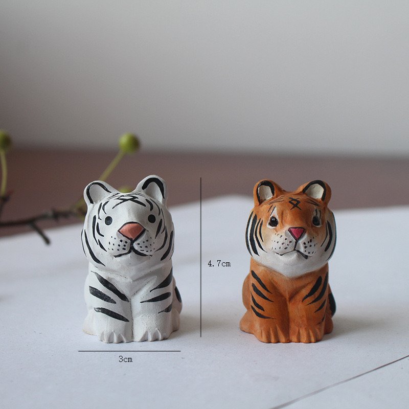 wooden white tiger scuplture